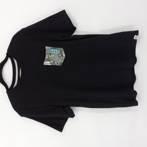 Free Planet Tee Shortsleeve Crewneck Chest Printed Pocket Casual Size Medium